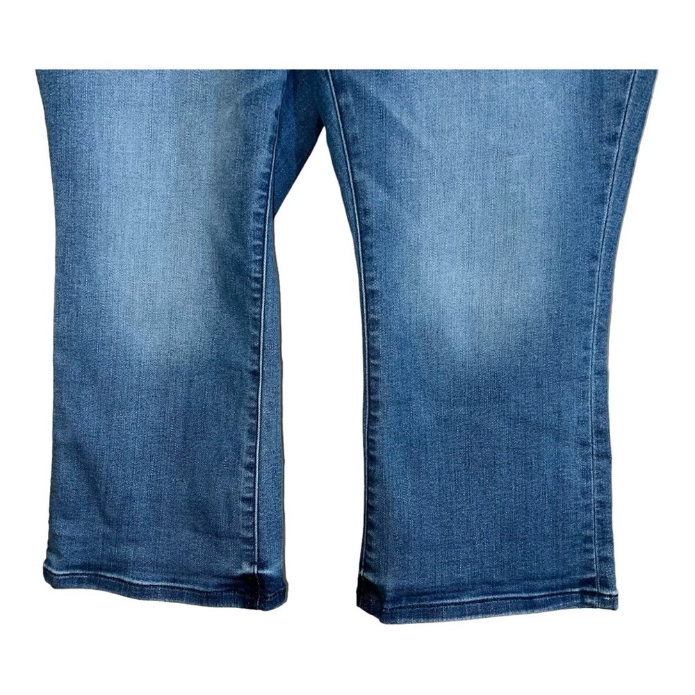 Lane Bryant Jeans Women’s Size 14 35x21 Blue Signature Fit Mid-Rise Pedal Crop - Picture 6 of 9